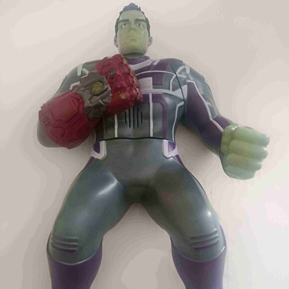 Endgame Interactive Power Punch Hulk - Picture 4 of 5